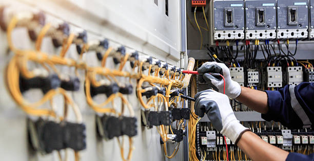 Professional Electrician technician working in Woodlake, VA